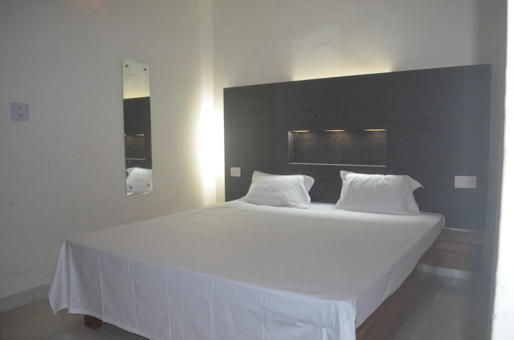 Rājgīr Hotel Vijay מראה חיצוני תמונה